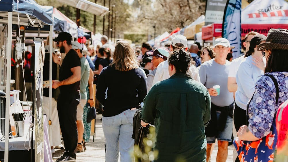 Haig Park Village Markets Pathway