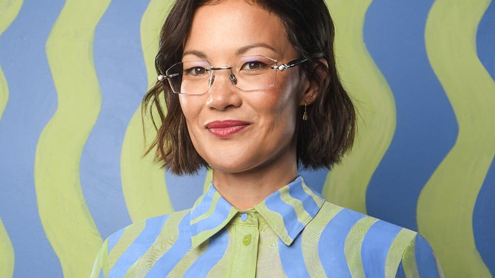 Lizzy Hoo – Says Hoo?