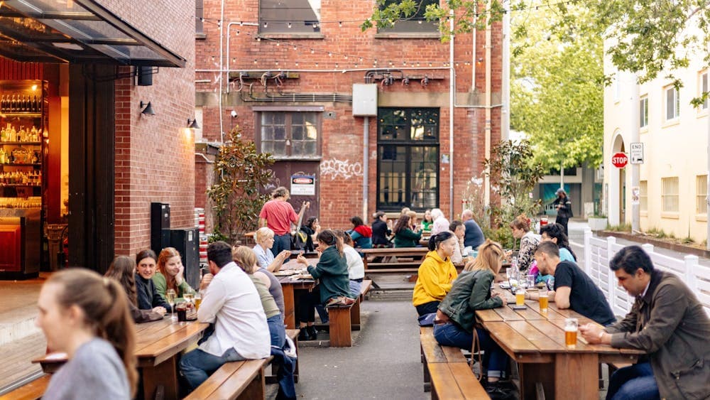 Outdoor Dining Picnic Tables