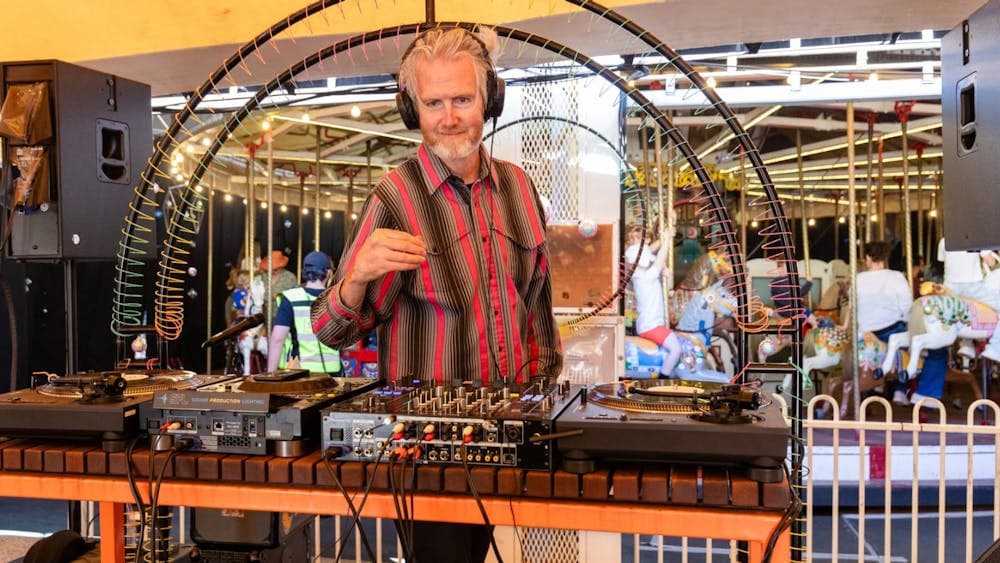 Disc go round wonderful world