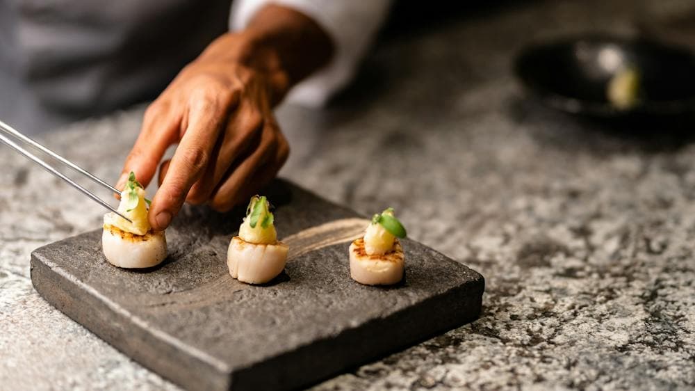 Scallop with pickled apple